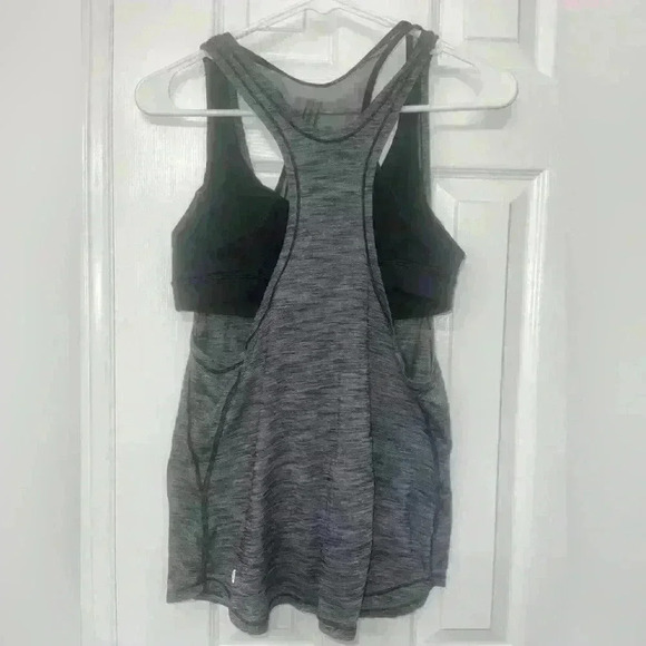 Lululemon Glide and Stride Tank size 8 
Sheer Luon Pebble Jacquard V2 - 2-1 - Picture 3 of 11